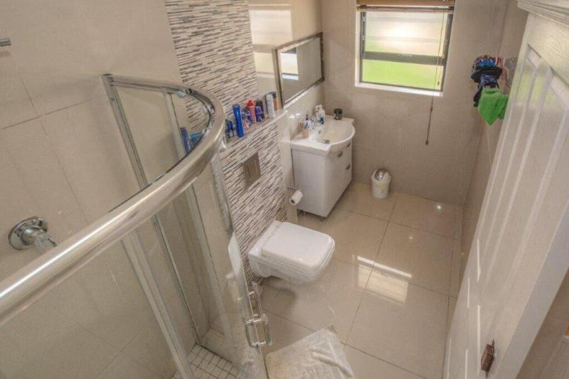 Cashmere Suites image