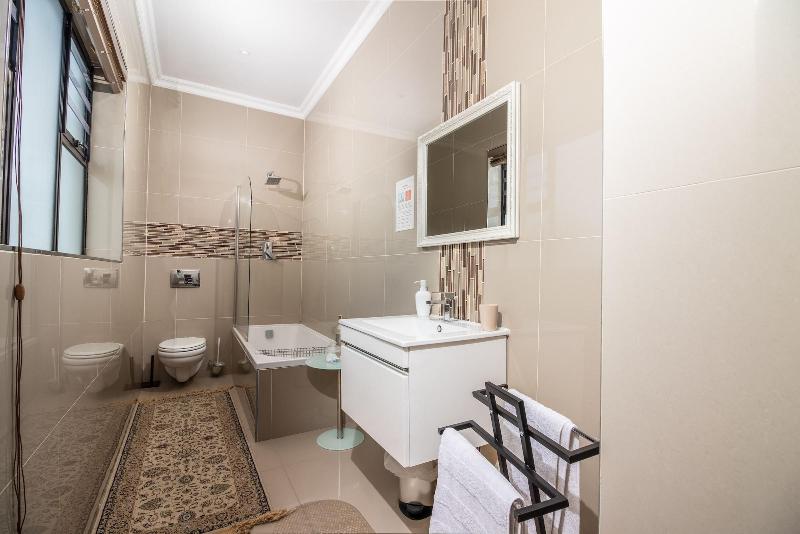 Cashmere Suites image