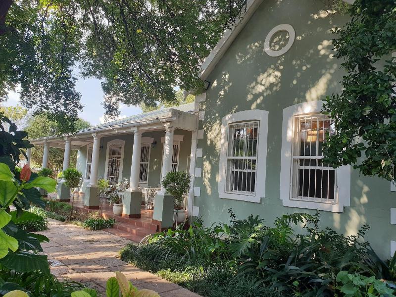 Bauhenia Guesthouse image