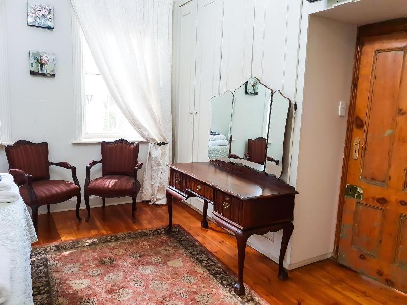 Bauhenia Guesthouse image