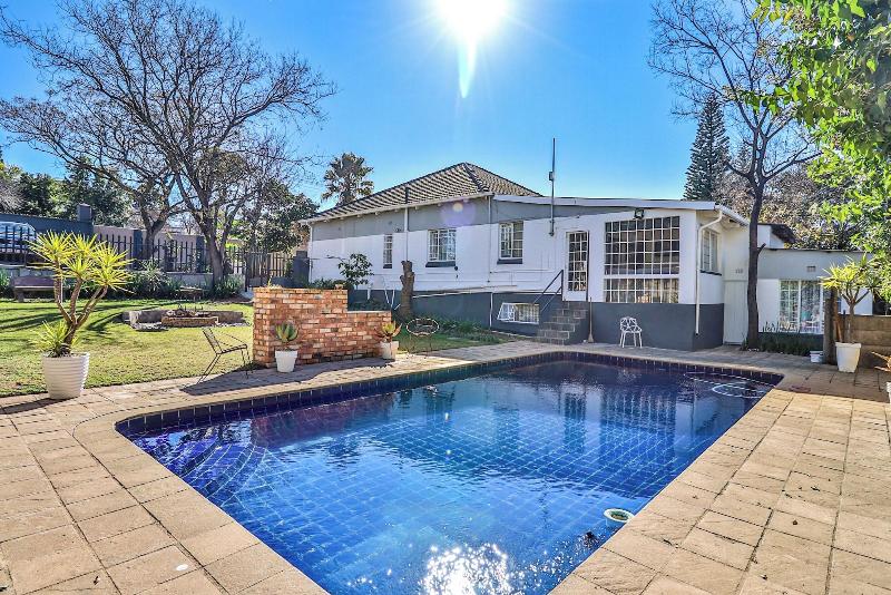 Sunbury Bed And Breakfast image