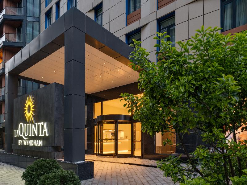 La Quinta By Wyndham Batumi image
