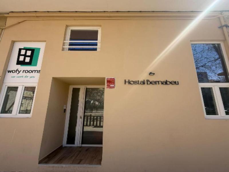 Hostal Bernabeu image
