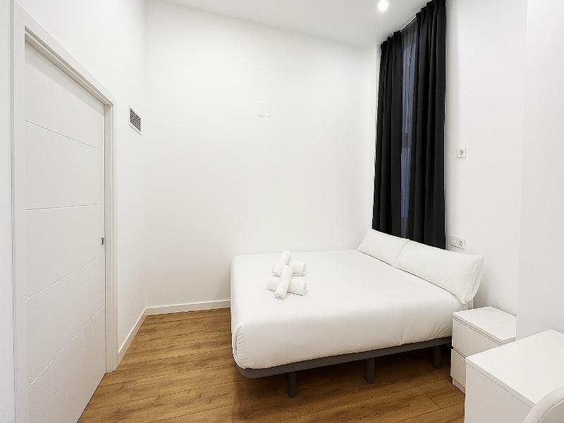 Hostal Bernabeu image
