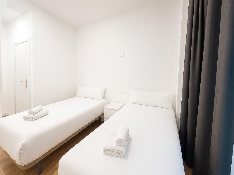 Hostal Bernabeu image