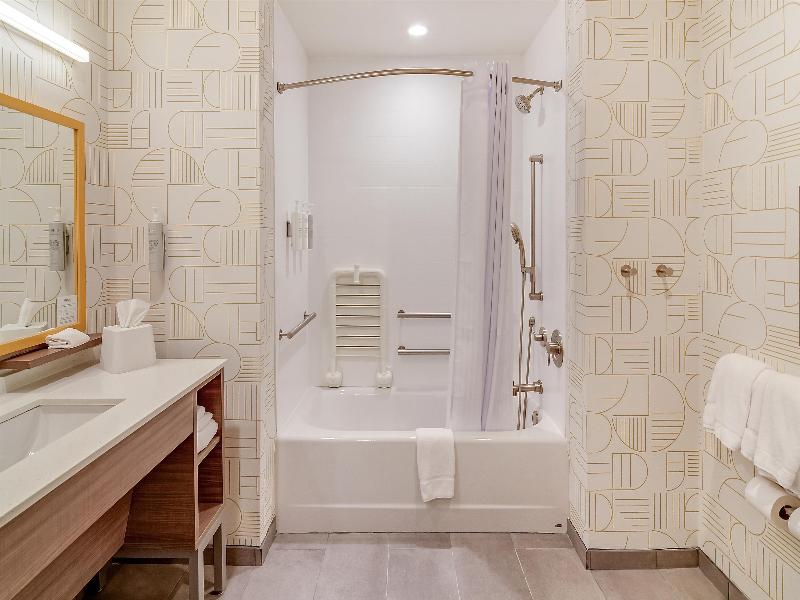 Home2 Suites by Hilton Crestview I-10 — photo 20