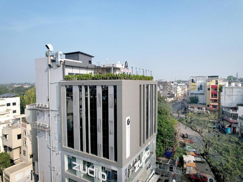 Zip By Spree Hotels Nanded image