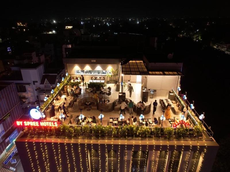Zip By Spree Hotels Nanded image