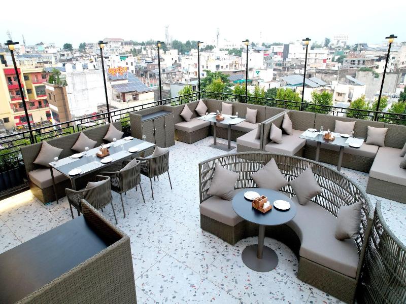 Zip By Spree Hotels Nanded image