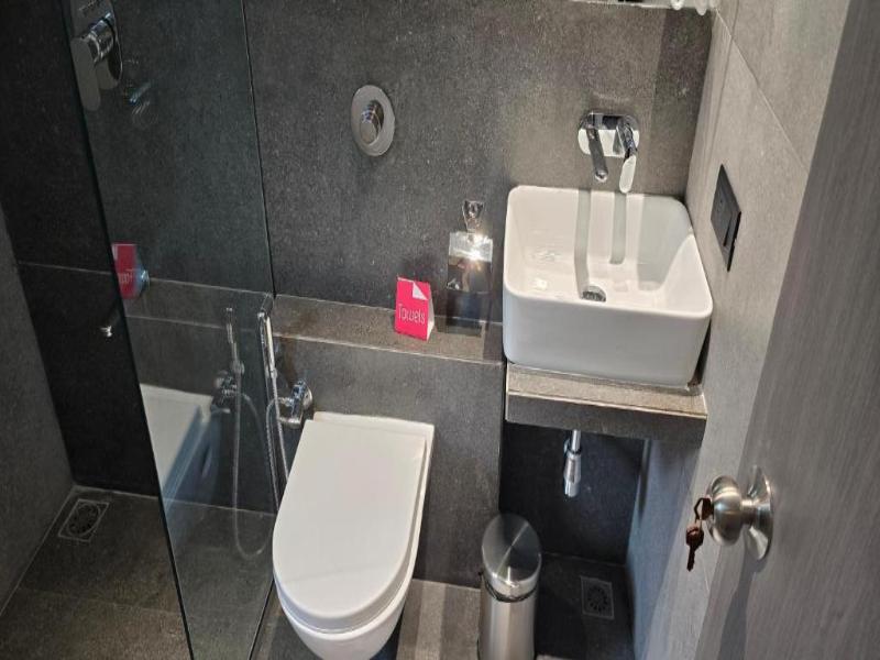 Zip By Spree Hotels Nanded image