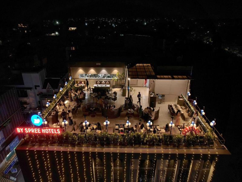 Zip By Spree Hotels Nanded image