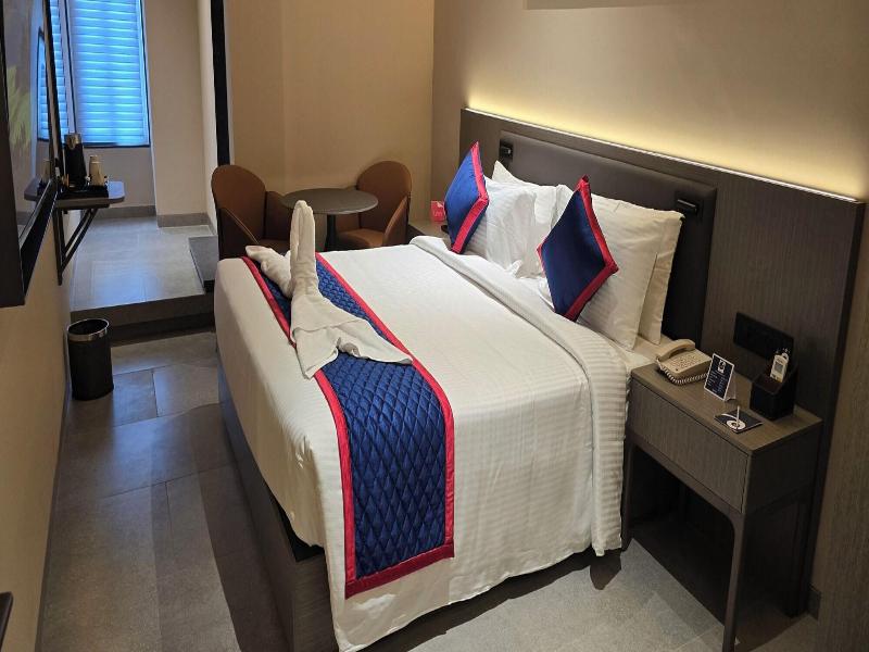 Zip By Spree Hotels Nanded image