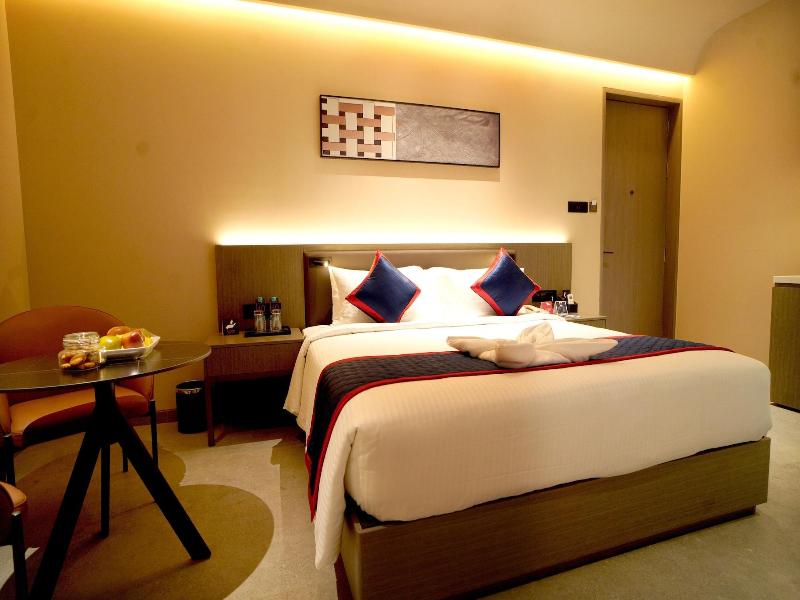 Zip By Spree Hotels Nanded image