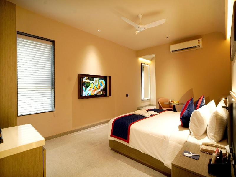 Zip By Spree Hotels Nanded image
