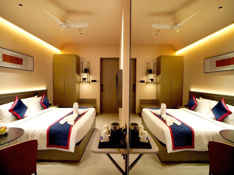 Zip By Spree Hotels Nanded image