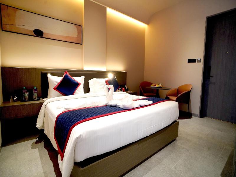 Zip By Spree Hotels Nanded image