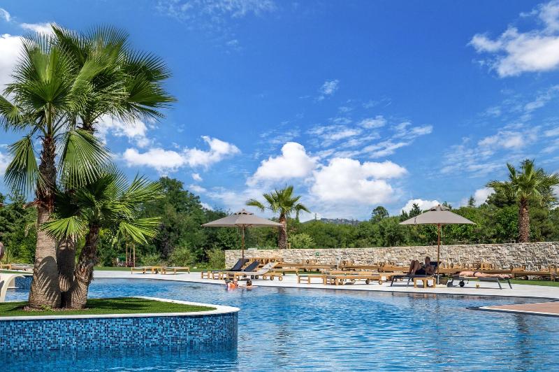 Petram Resort Residences image