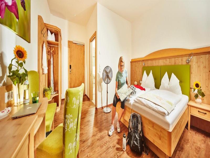 Donauhotel Lettnerhof image