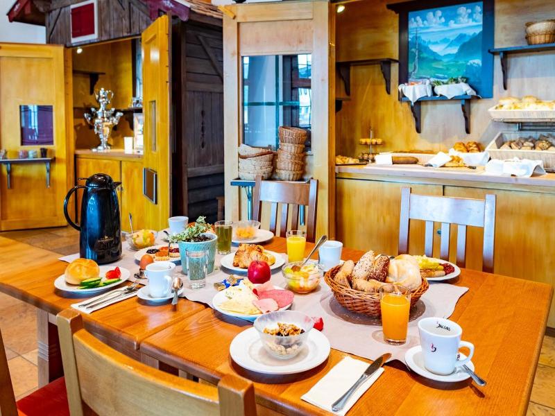Das Bergmayr A Chiemgauer Alpenhotel image