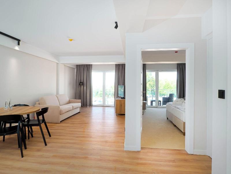 Resort Kra L Plaza Spa Wellness image