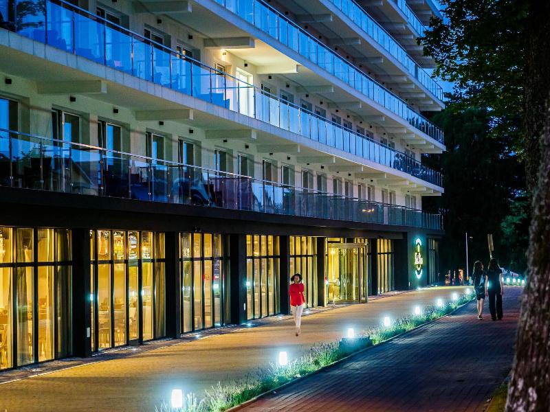 Resort Kra L Plaza Spa Wellness image