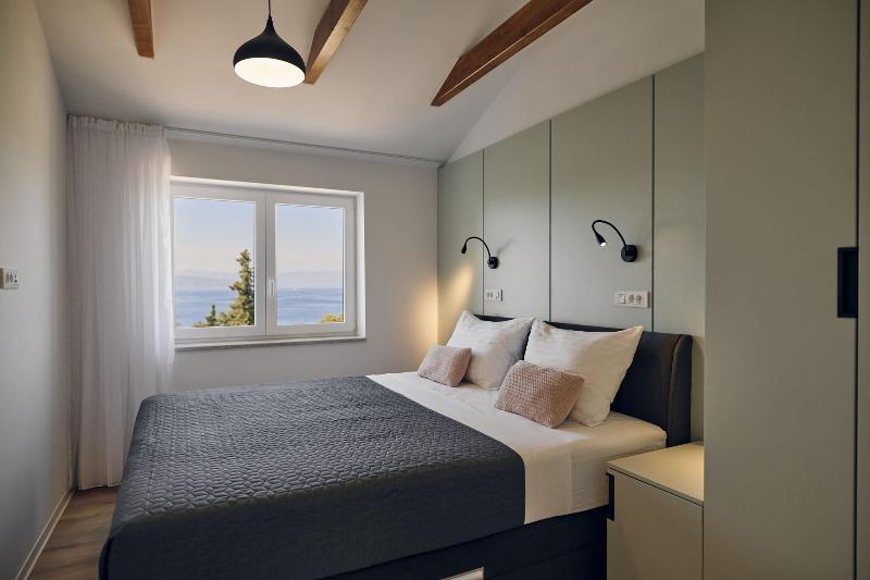 Malinska Green Apartments image