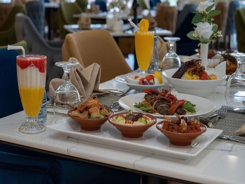 Rosemond Alhamra image
