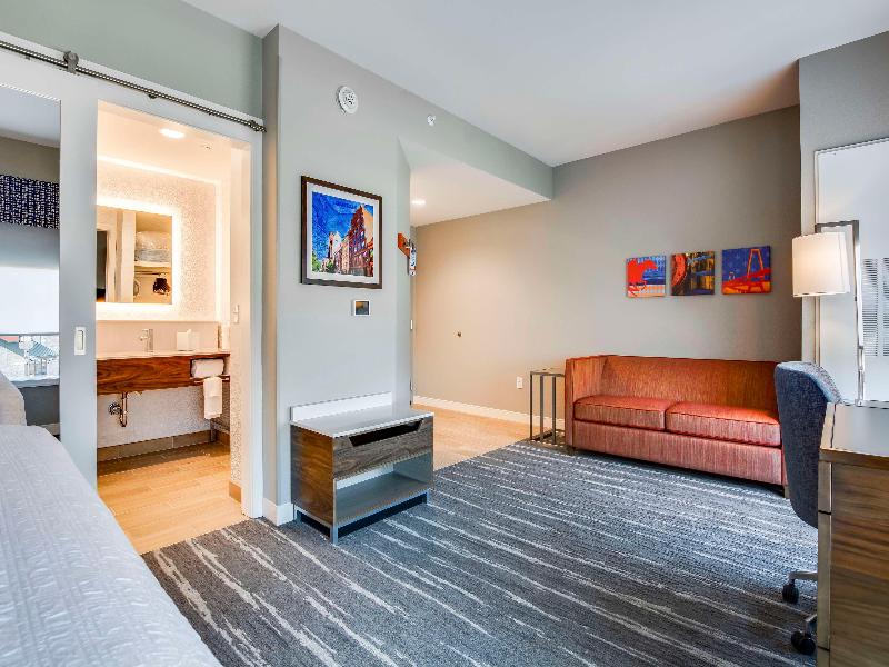 Hampton Inn & Suites Louisville East Oxmoor image