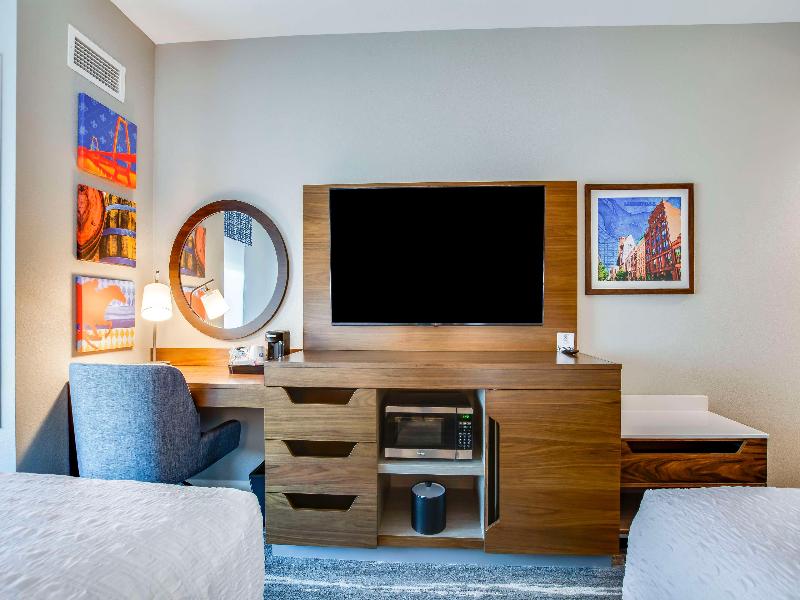 Hampton Inn & Suites Louisville East Oxmoor image