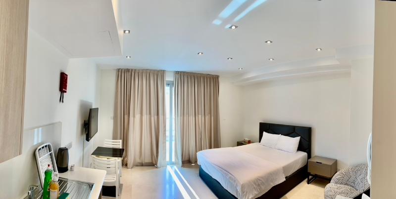 Aphrodite Plaza property photo 5
