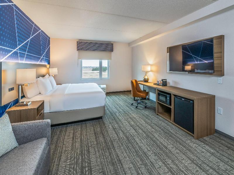 Comfort Inn & Suites Bradford ON image