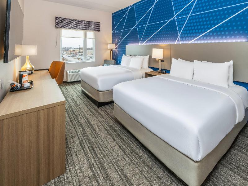 Comfort Inn & Suites Bradford ON image
