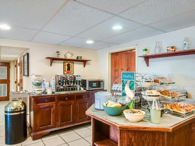 Suburban Studios Christiansburg - Blacksburg image