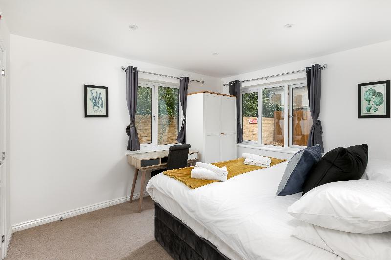 Hertford Serviced Apartments image