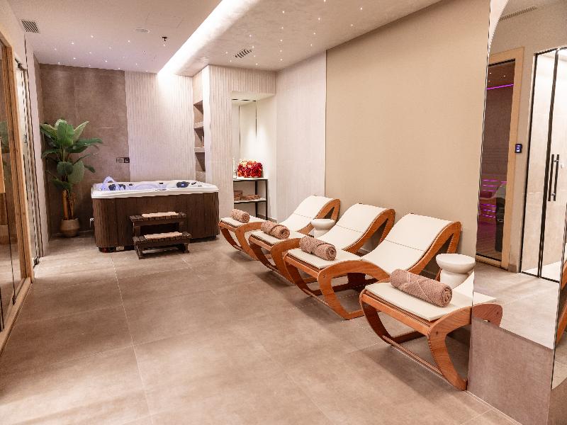 Grand Duka Hotel & Spa image