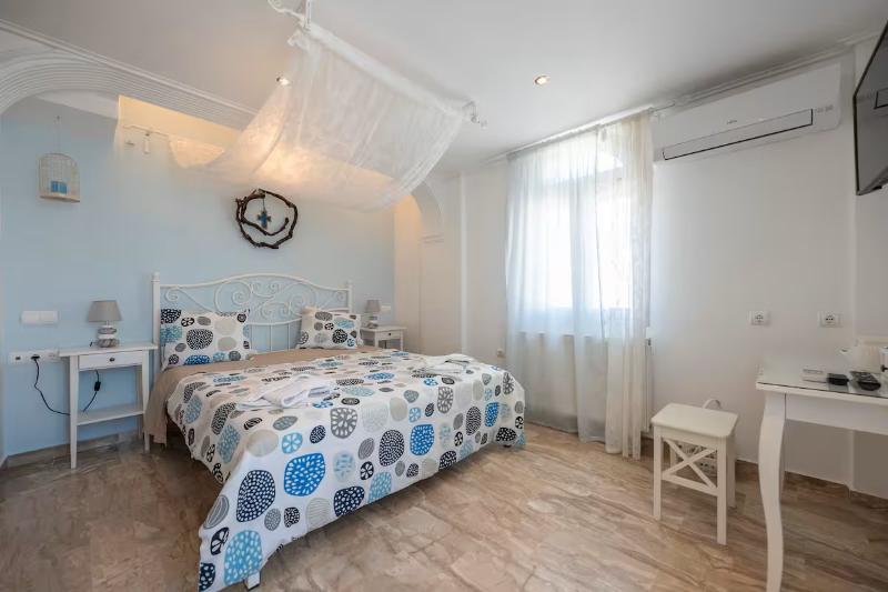 Black Coast Hotel Santorini image