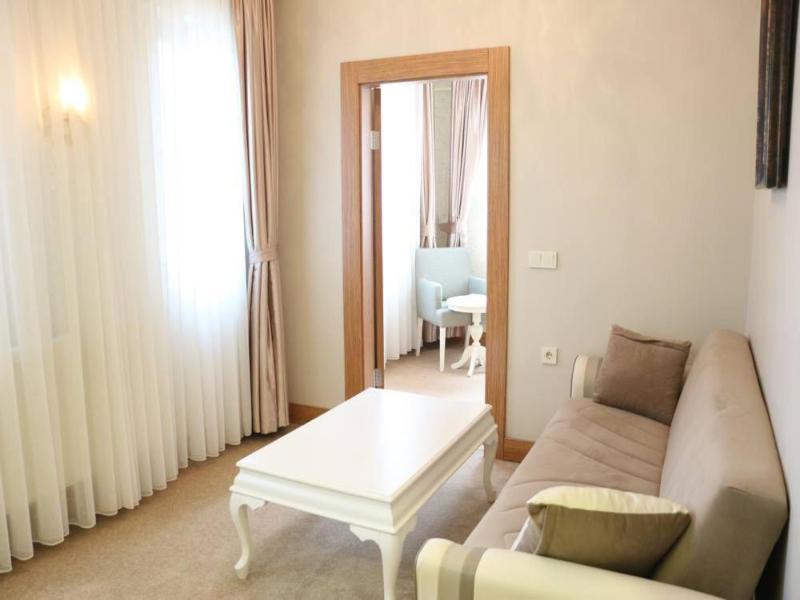 Akbak Otel