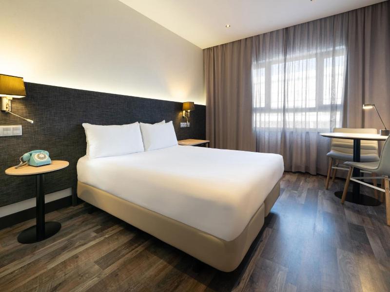 Hotel Cádiz Paseo Del Mar Affiliated By Meliá image