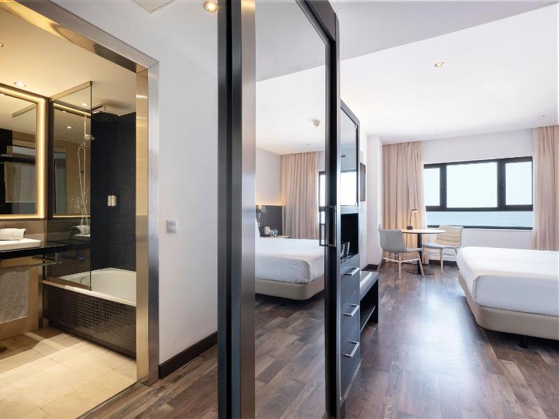 Hotel Cádiz Paseo Del Mar Affiliated By Meliá image