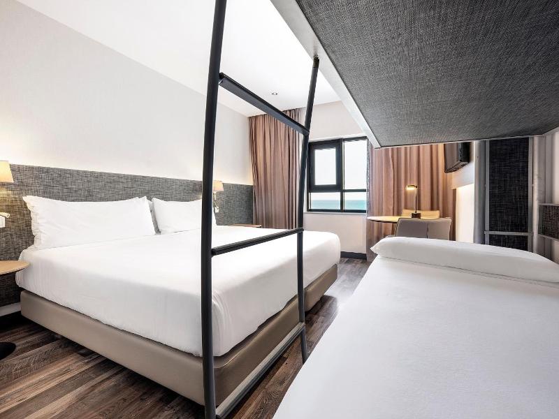 Hotel Cádiz Paseo Del Mar Affiliated By Meliá image