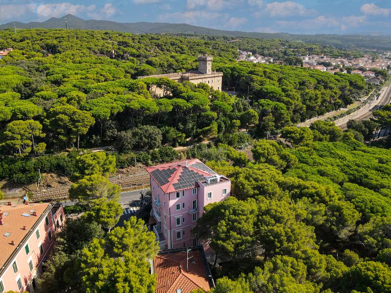 Castiglioncello Suites image