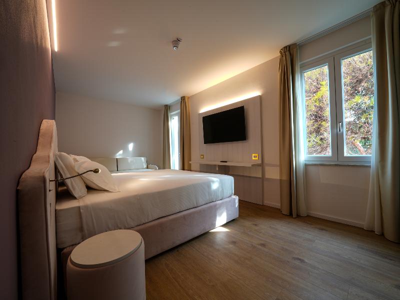 Castiglioncello Suites image