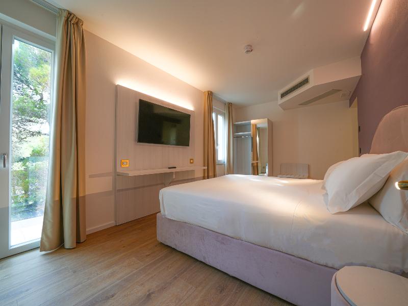 Castiglioncello Suites image