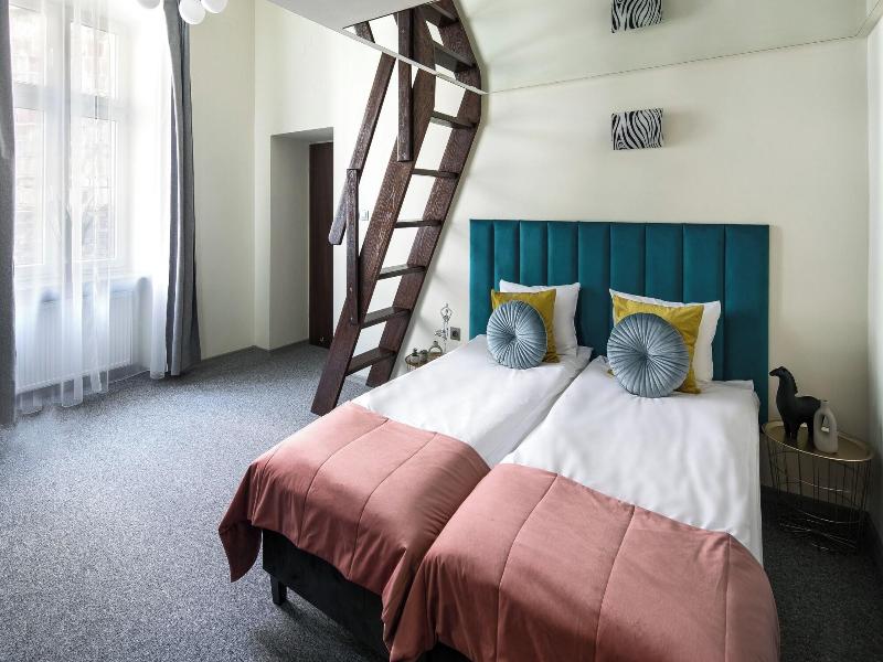 The Royal Path Aparthotel image