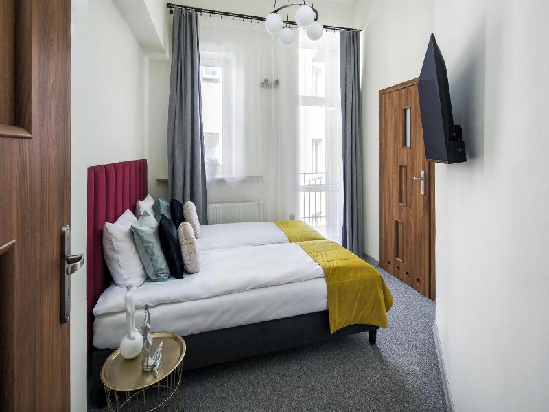 The Royal Path Aparthotel image