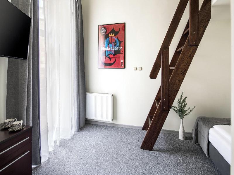 The Royal Path Aparthotel image