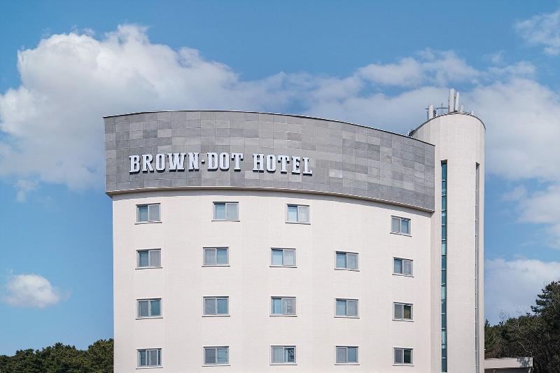 Brown Dot Hotel Eurwangri image