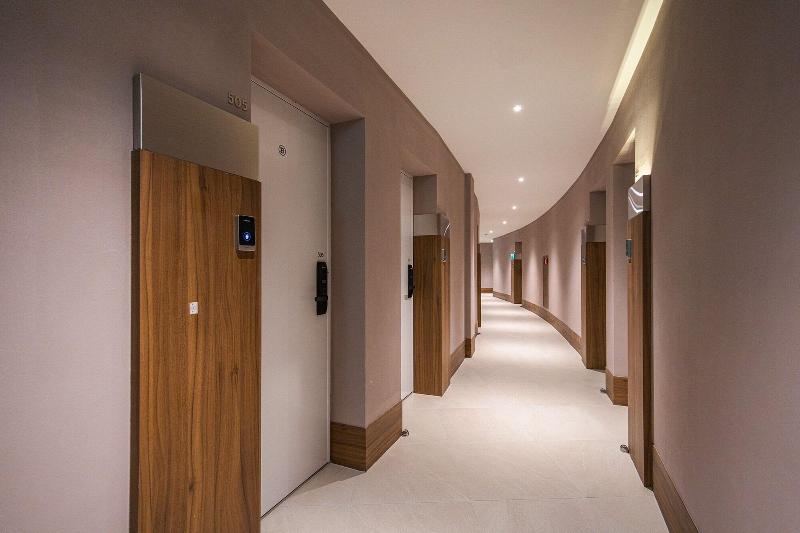 Brown Dot Hotel Eurwangri image