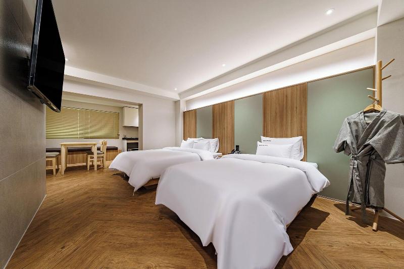 Brown Dot Hotel Eurwangri image