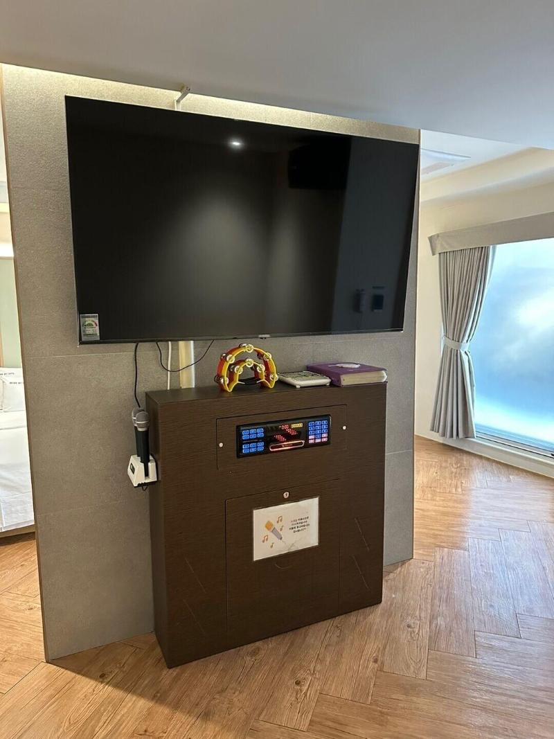 Brown Dot Hotel Eurwangri image